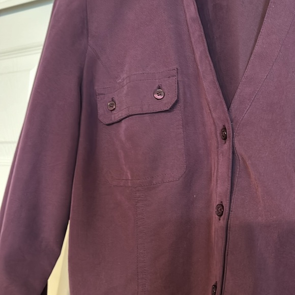 Express M plum fitted long sleeve shirt 2 pockets v neck button up - Picture 5 of 10